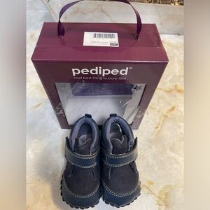 New Pediped Navy Blue 0-6M baby shoes w/box